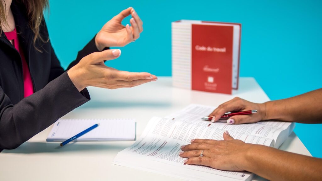 Arbeitsrecht im Überblick: Orientierung für Beschäftigte und Arbeitgeber