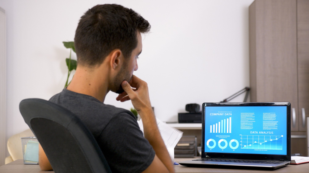 Answer Engine Optimization vs. traditionelles SEO: Was Marketer wissen müssen