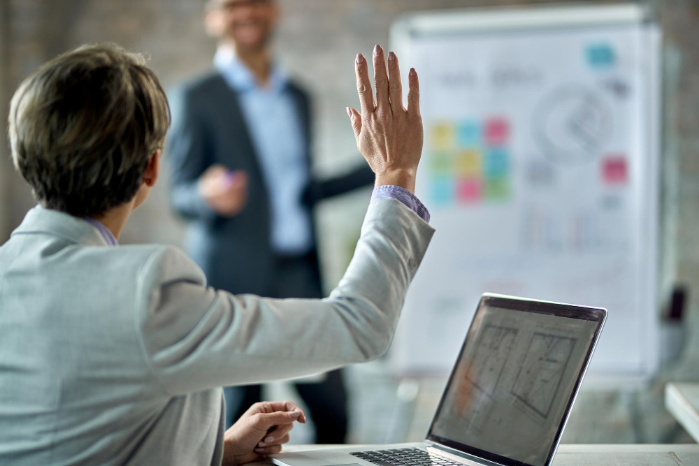 AVGS-Coaching und Restanspruch Arbeitslosengeld: Was vor der Gründung rechtzeitig geklärt werden sollte