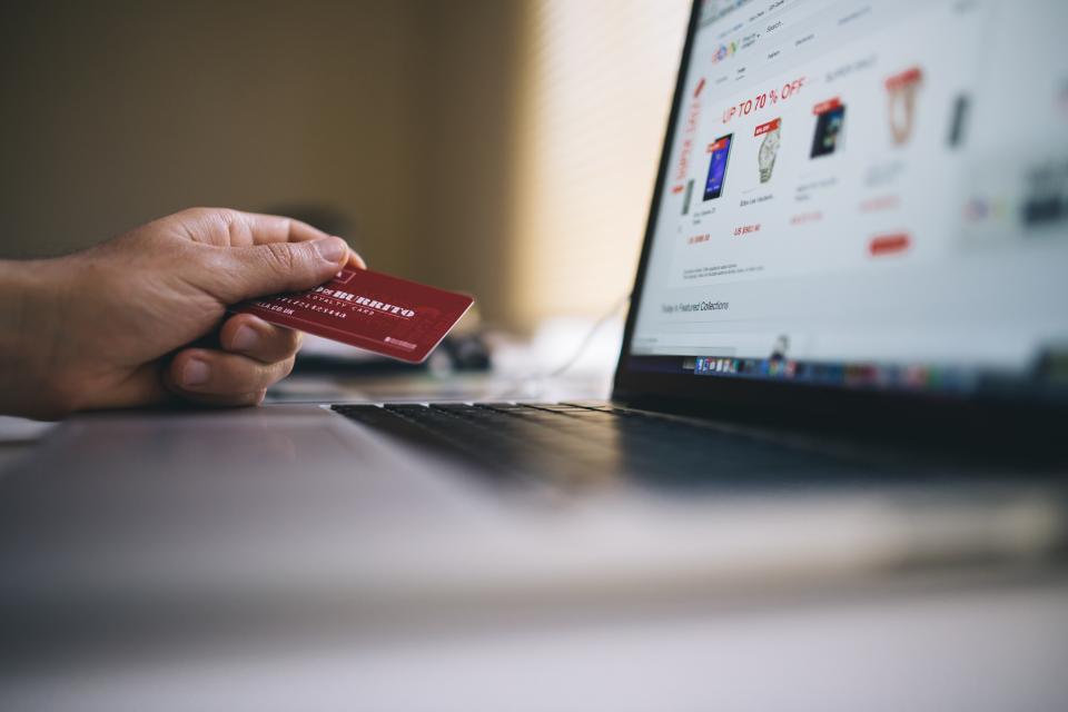 Onlineshop kaufen oder verkaufen: Preis, Prüfung, Übergabe